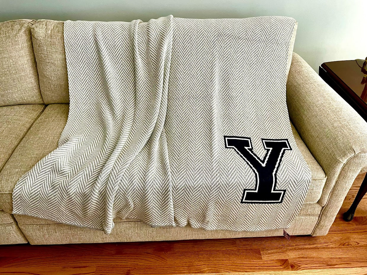 YALE Y Block on a Grey & Natural Herringbone Base 60 x 50
