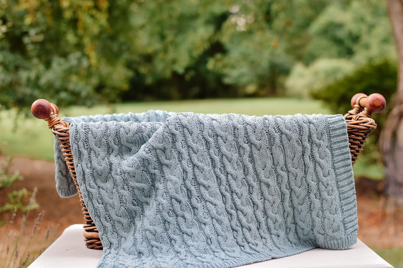 Chunky Cable Blanket Rain - Recycled Cotton