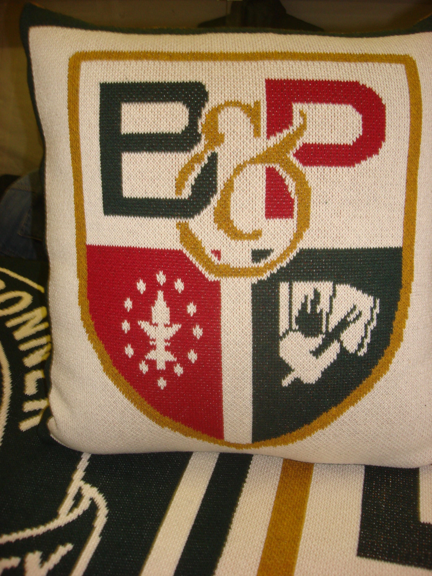 B&P Pillow Hunter Border